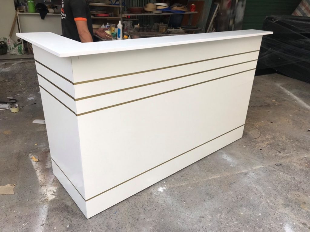 Quầy lễ tân TL 004